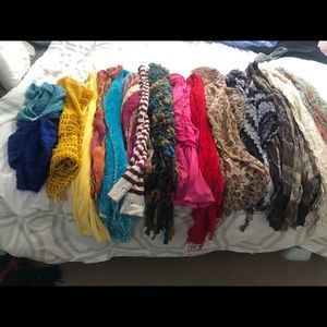 Set of 15 scarves